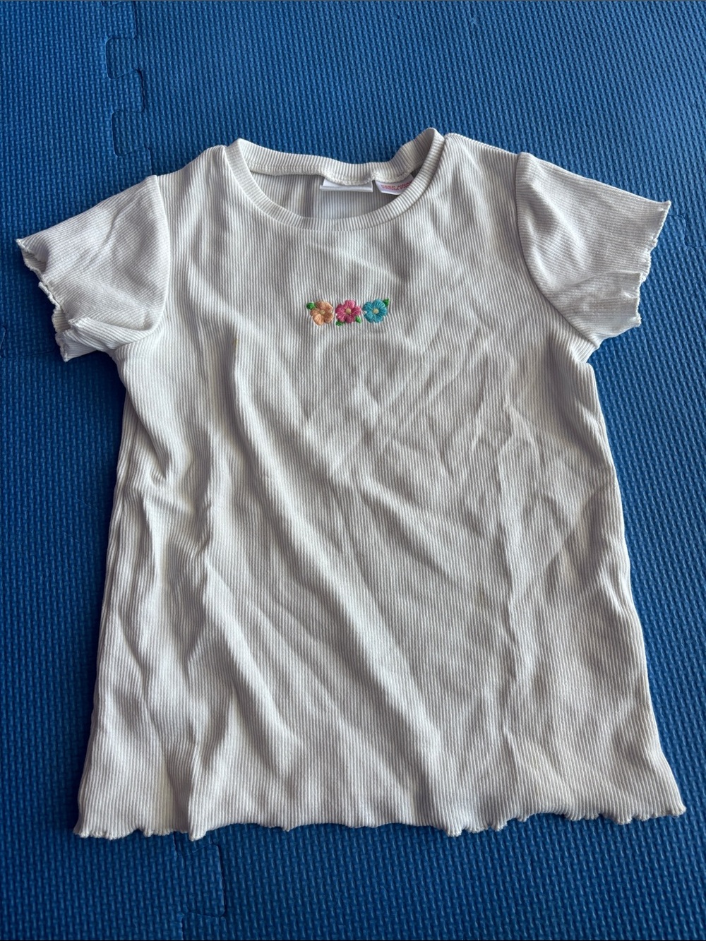 Zara White Ribbed Girls' Tee with Pastel Floral Embroidery